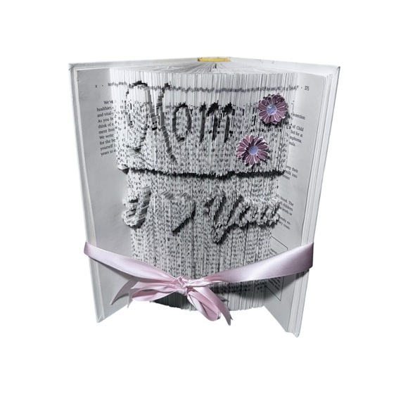 Book Folding Art "Mom I Love You" - Picture 1 of 9
